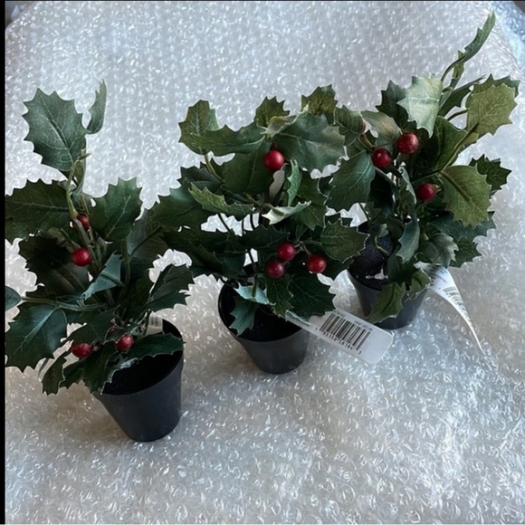 Ashland Mini Holly Berries Potted Plant Artificial - Picture 4 of 10